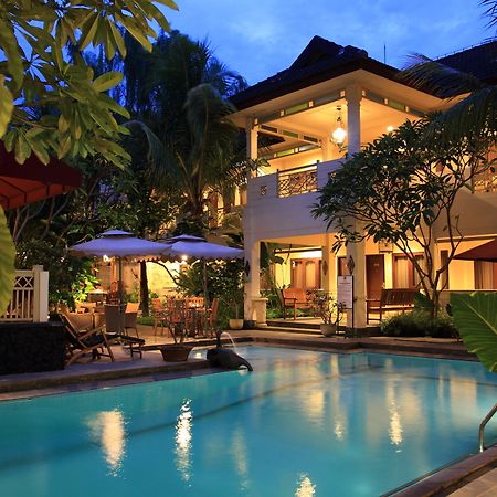 Hotel Indah Palace Yogyakarta Dış mekan fotoğraf