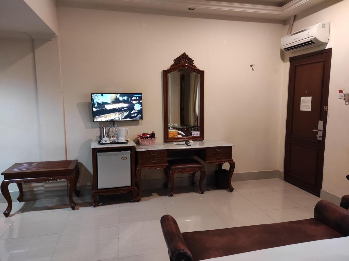 Hotel Indah Palace Yogyakarta Dış mekan fotoğraf
