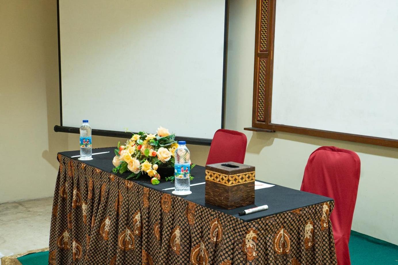 Hotel Indah Palace Yogyakarta Dış mekan fotoğraf