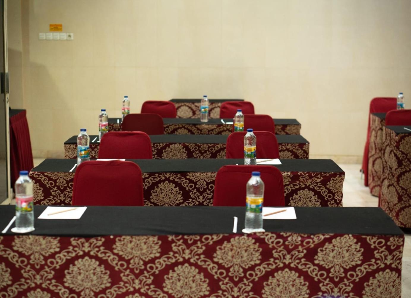 Hotel Indah Palace Yogyakarta Dış mekan fotoğraf