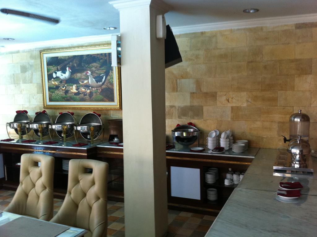 Hotel Indah Palace Yogyakarta Dış mekan fotoğraf